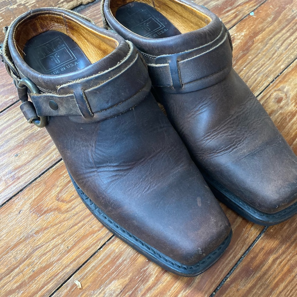 Frye Clogs - Picture 3 of 8